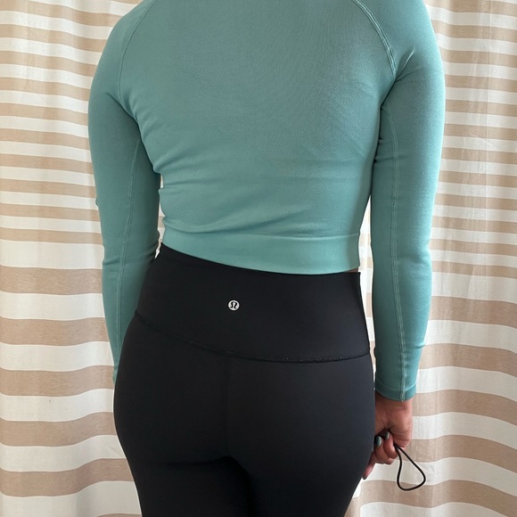 Fabletics top - Picture 2 of 2